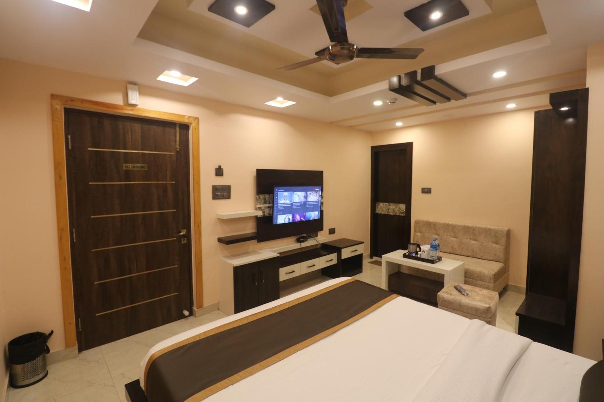 Отель Mohar Residency Калькутта Экстерьер фото